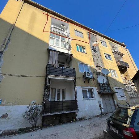 Apartment In Peja City Center Buitenkant foto